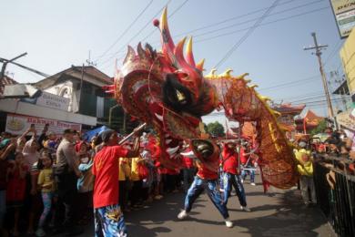 Ribuan Warga Banjiri Kelenteng Hok Sian Kiong Mojokerto, Ada Apa?