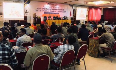 Bawaslu Kabupaten Mojokerto Gelar Rakor Evaluasi Pengawasan Daftar Pemilih