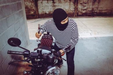 Polisi Tangkap Pelaku Curanmor Asal Madura saat Isi Bahan Bakar