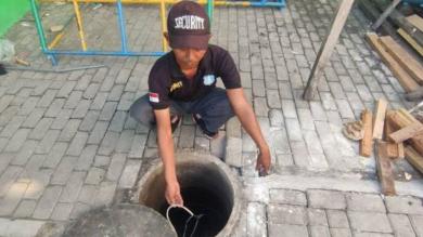 Fenomena Asap dan Air Panas dari Sumur di Desa Boro Bikin Warga Khawatir